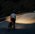 Oświetlenie rowerowe MAGICSHINE HORI 1300 lm akumulator.jpg