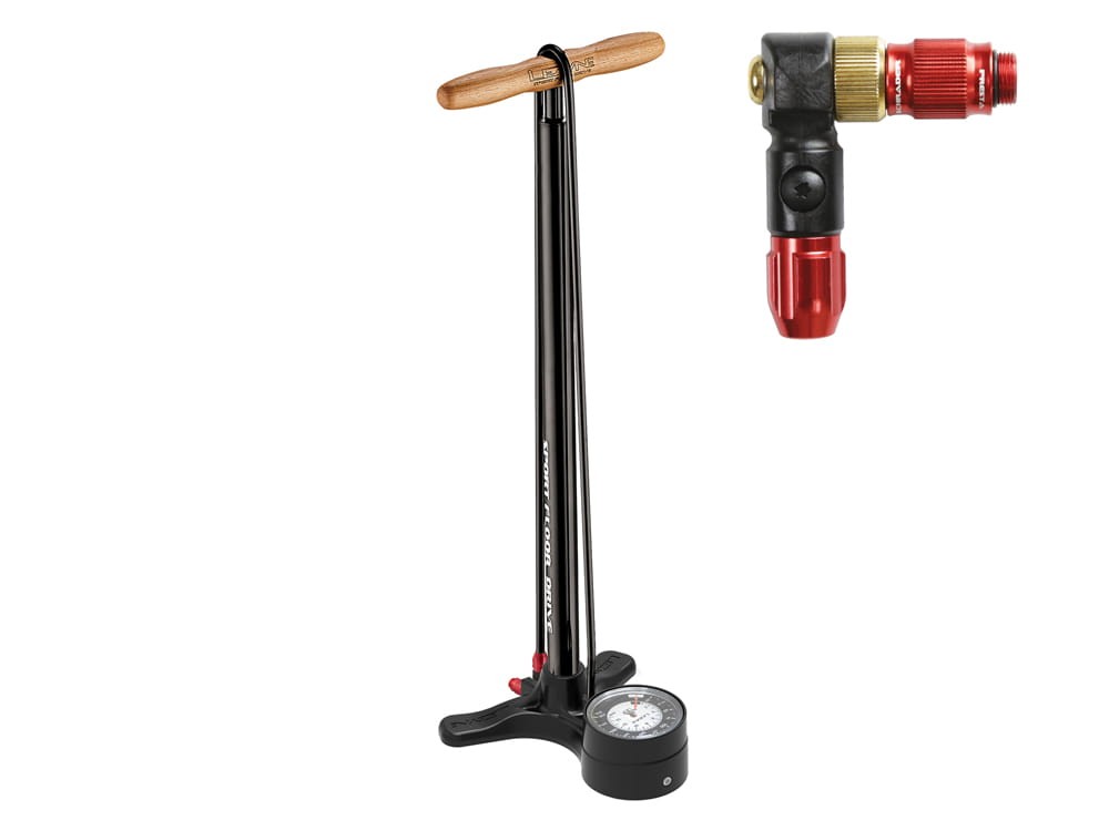 Pompka podłogowa LEZYNE SPORT FLOOR DRIVE 3.5 ABS-1 PRO CHUCK 220psi czarny.jpg