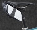 Torebka podsiodłowa BLACKBURN Grid Medium Reflective czarna.jpg