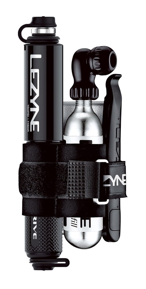 Pompka ręczna LEZYNE POCKET DRIVE LOADED 160psi dł.krótka 140mm czarna.jpg